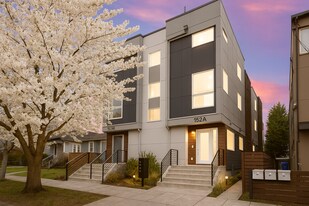 152 21st Ave E, Unit A in Seattle, WA - Building Photo