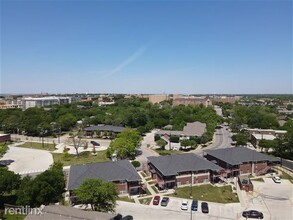12A Apartments in Denton, TX - Building Photo - Building Photo