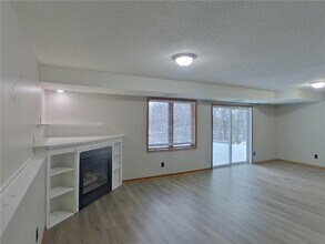 1503 Palomino Trail in Eagan, MN - Building Photo - Building Photo