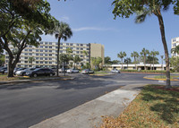 St. Andrews Towers 62+ community in Coral Springs, FL - Building Photo - Building Photo