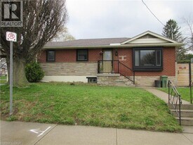 75 Richwill Rd in Hamilton, ON - Building Photo