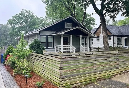 874 Westmont Rd SW in Atlanta, GA - Building Photo