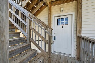 1218 W Ocean View Ave, Unit I in Norfolk, VA - Foto de edificio - Building Photo