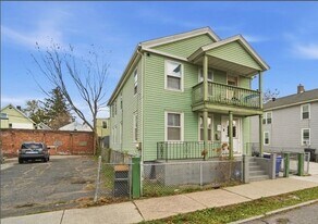 53 Fremont St, Unit 1 in Springfield, MA - Building Photo