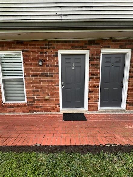 316 Plantation Dr, Unit 3 in Chalmette, LA - Building Photo - Building Photo