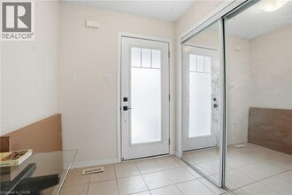 220 Powell Road in Brantford, ON - Building Photo - Building Photo