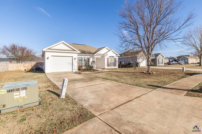 property at 302 Tug Ct