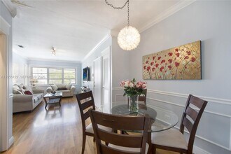 36 Almeria Ave in Coral Gables, FL - Building Photo - Building Photo