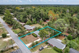 313 Brackin St in Crestview, FL - Building Photo - Building Photo