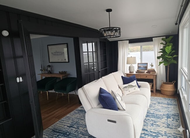 135 Cora Ave in Fox Lake, IL - Building Photo - Building Photo