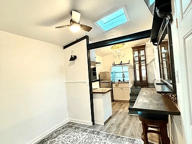 4409 SE 89th Ave, Unit B in Portland, OR - Building Photo - Building Photo