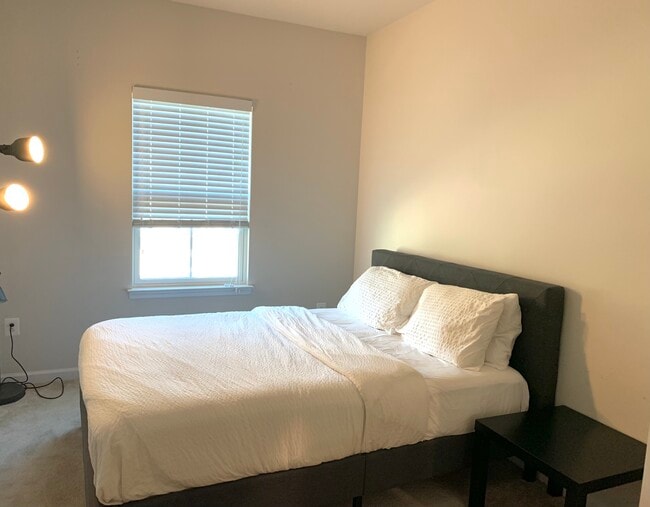 8304 Encore Dr in Glen Burnie, MD - Building Photo - Building Photo