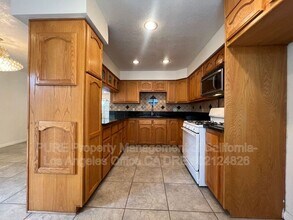 21409 Dolores St in Carson, CA - Building Photo - Building Photo