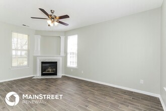 548 Dannyn Grove Ct in Charlotte, NC - Building Photo - Building Photo