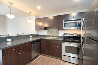 Erie Terminal Place Apartments in Youngstown, OH - Building Photo - Interior Photo