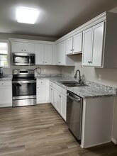 176 Deerfield Ct in Shepherdsville, KY - Building Photo - Building Photo