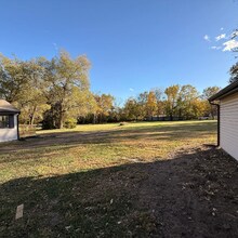 5211 E 141st St in Grandview, MO - Building Photo - Building Photo