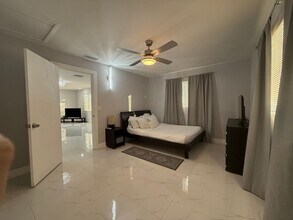 255 Glouchester St in Boca Raton, FL - Building Photo - Building Photo