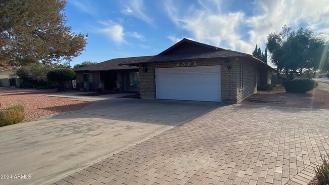 property at 6823 W Union Hills Dr