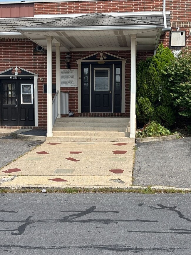 property at 2027 Willow Park Rd