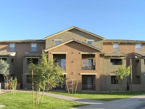 San Clemente at Power Ranch in Gilbert, AZ - Building Photo - Building Photo