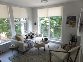 1716 Napier St, Unit SI ID1495911P in Vancouver, BC - Building Photo