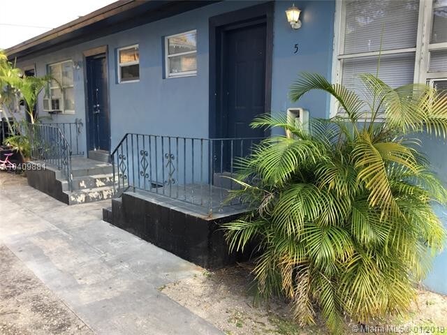 1255 SW 6th St-Unit -5 in Miami, FL - Building Photo