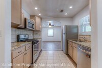 1111 N Garfield Ave photo'