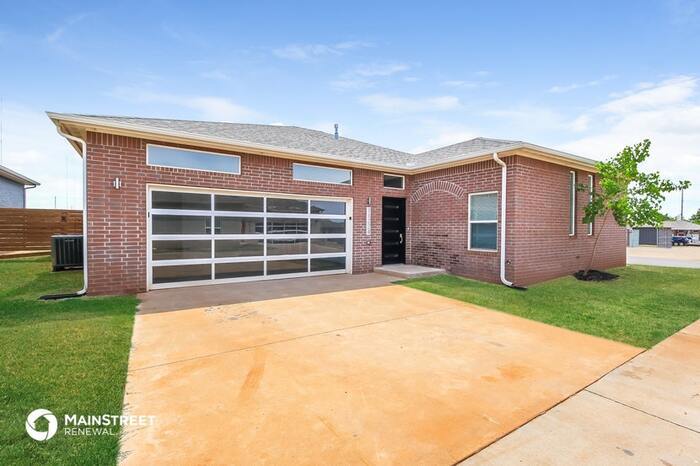 11224 Paradise Out Ln in Oklahoma City, OK - Building Photo