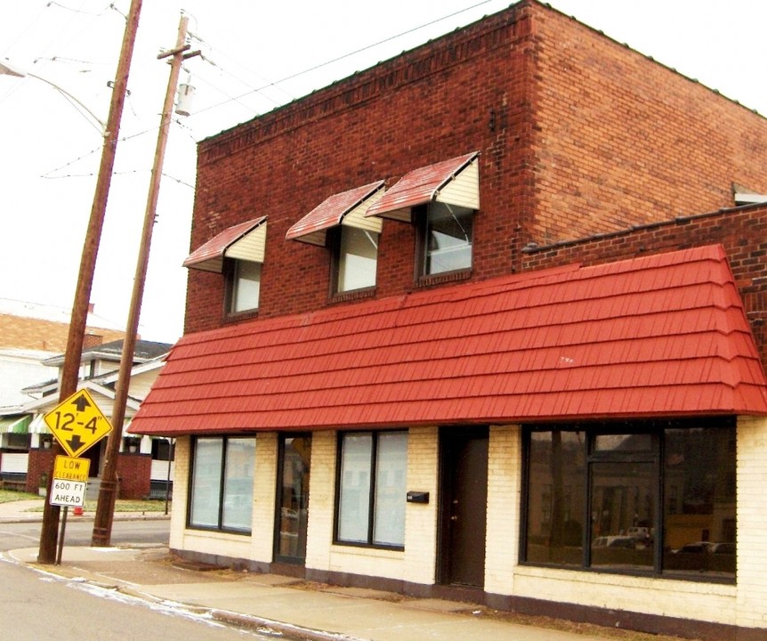 Gallery Apartments in New Kensington, PA - Building Photo