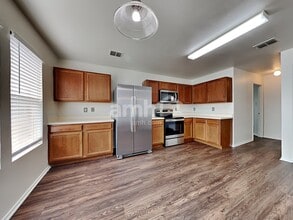 5216 Lava Rock Dr in Fort Worth, TX - Building Photo - Building Photo