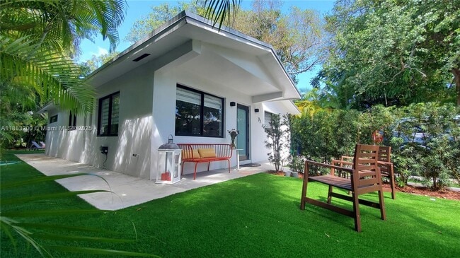 property at 77 NE 43rd St