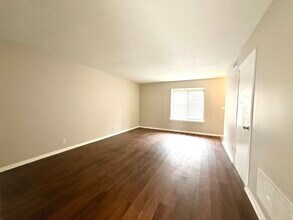 6567 Poplar Woods Cir S in Germantown, TN - Building Photo - Building Photo