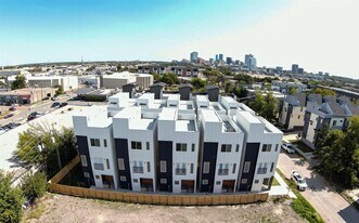 236 Urbane Crst Dr in Fort Worth, TX - Building Photo