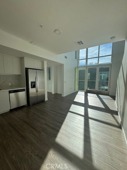 property at 5750 Hollywood Blvd