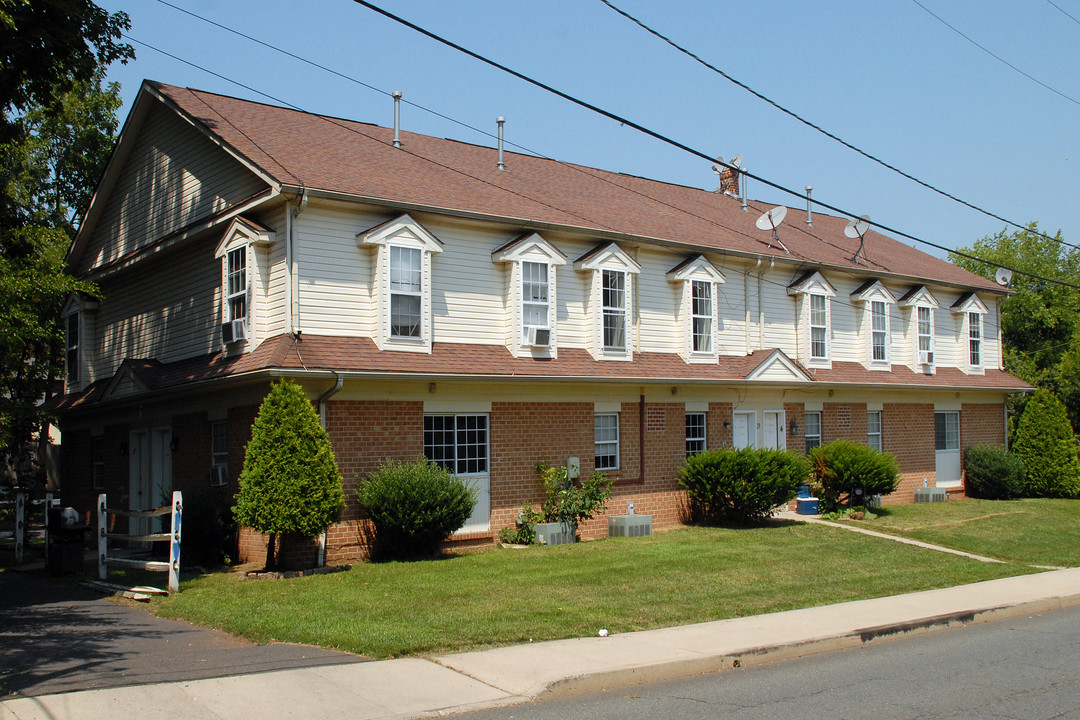 Meadowbrook Apartments in Hatfield, PA - Foto de edificio