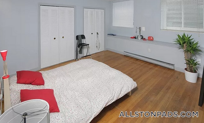 10 Armington St, Unit 4 in Boston, MA - Building Photo - Building Photo