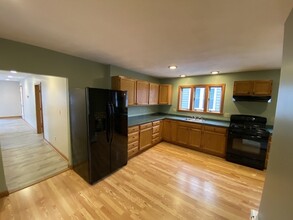 36 Upham St-Unit -1 in Salem, MA - Building Photo - Building Photo