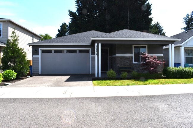 property at 12309 NE 113th Cir