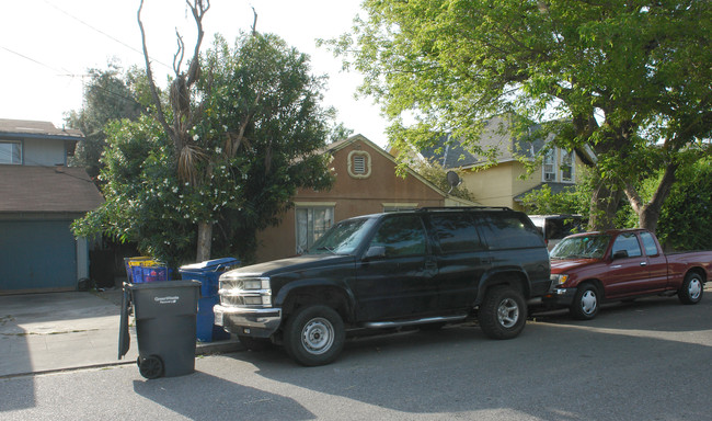 62 Cleveland Ave in San Jose, CA - Foto de edificio - Building Photo