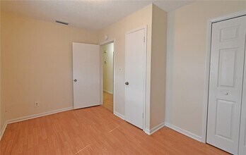 12422 N Howard Ave in Tampa, FL - Building Photo - Building Photo