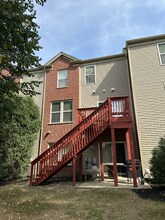 1527 Yellowstone Dr in Streamwood, IL - Building Photo - Building Photo