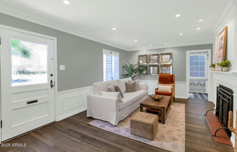 329 W Encanto Blvd in Phoenix, AZ - Building Photo - Building Photo