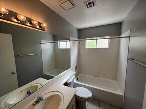 1718 Comstock Dr in Henderson, NV - Building Photo - Building Photo