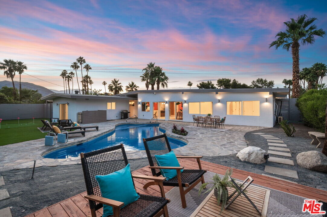 74085 Setting Sun Trail in Palm Desert, CA - Building Photo