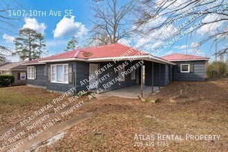 1407 10th Ave SE in Decatur, AL - Building Photo - Building Photo
