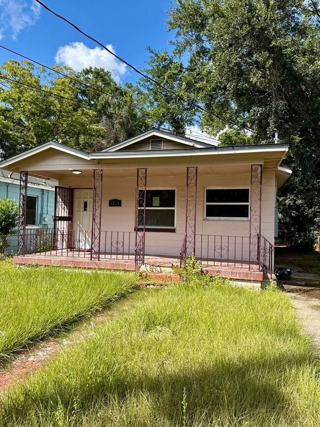 property at 1759 W 11th St