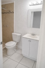 2512 NW 9th Ct in Fort Lauderdale, FL - Building Photo - Building Photo