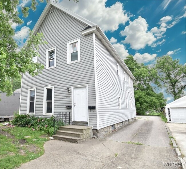 property at 2843 Seneca St