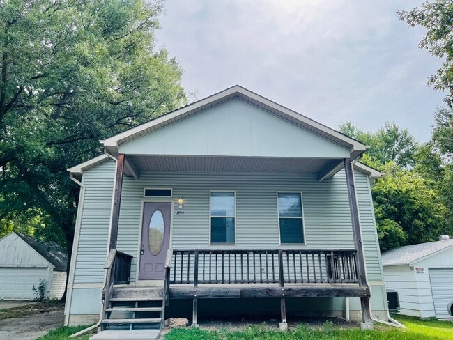 property at 1944 S 52nd St